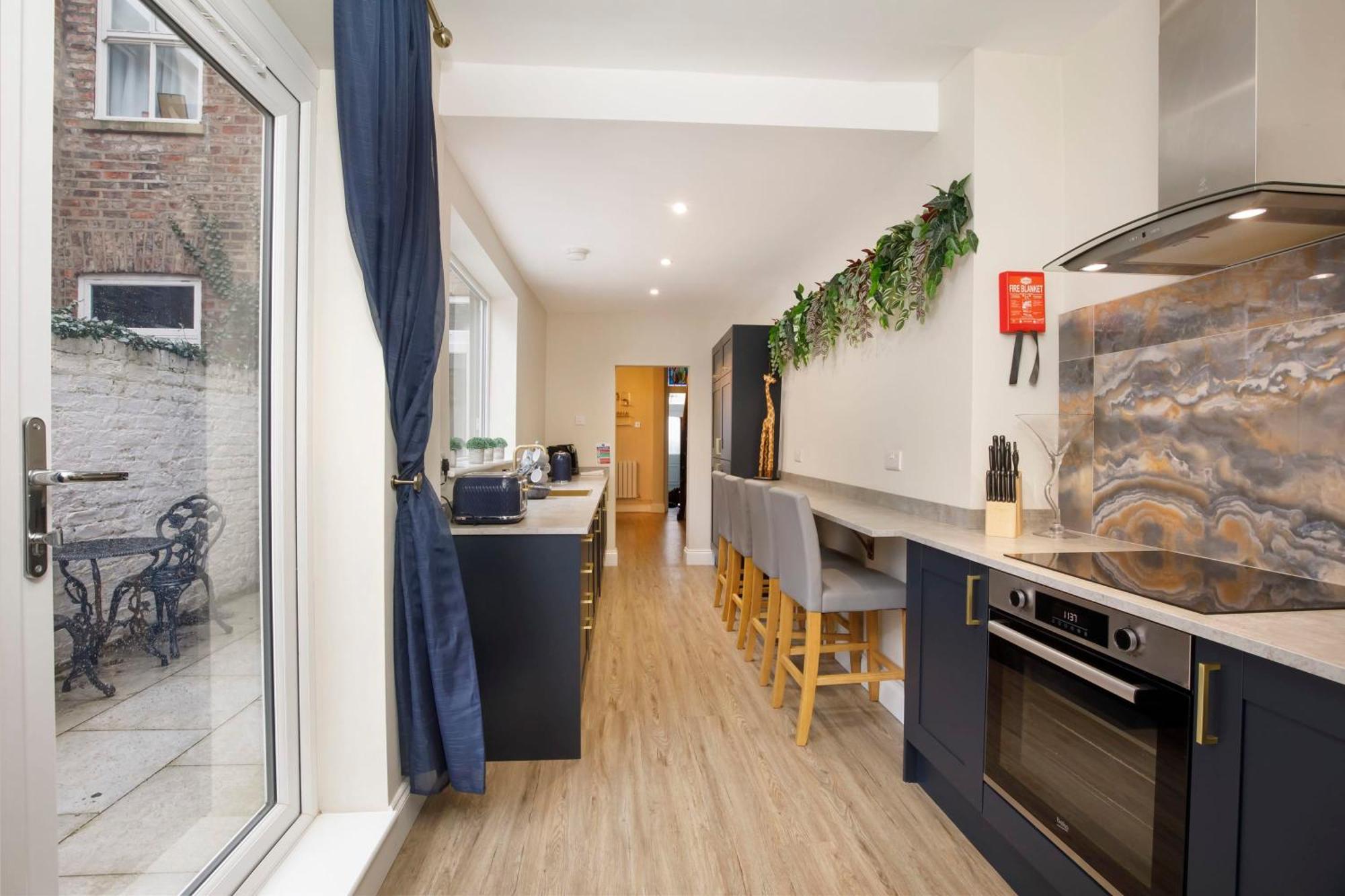 The Milton Sleeps 8 Close To York City Centre Pet Friendly Экстерьер фото