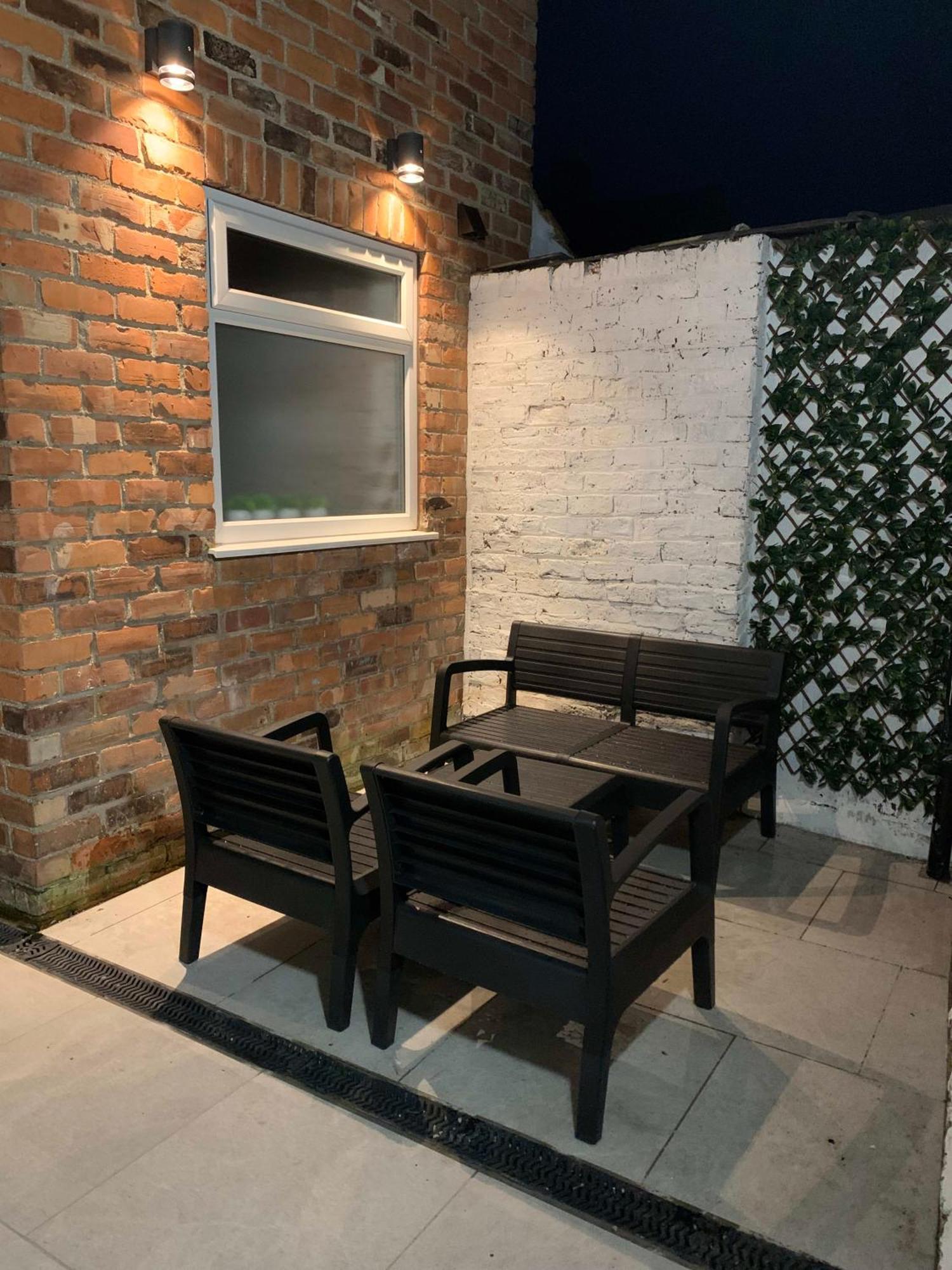 The Milton Sleeps 8 Close To York City Centre Pet Friendly Экстерьер фото