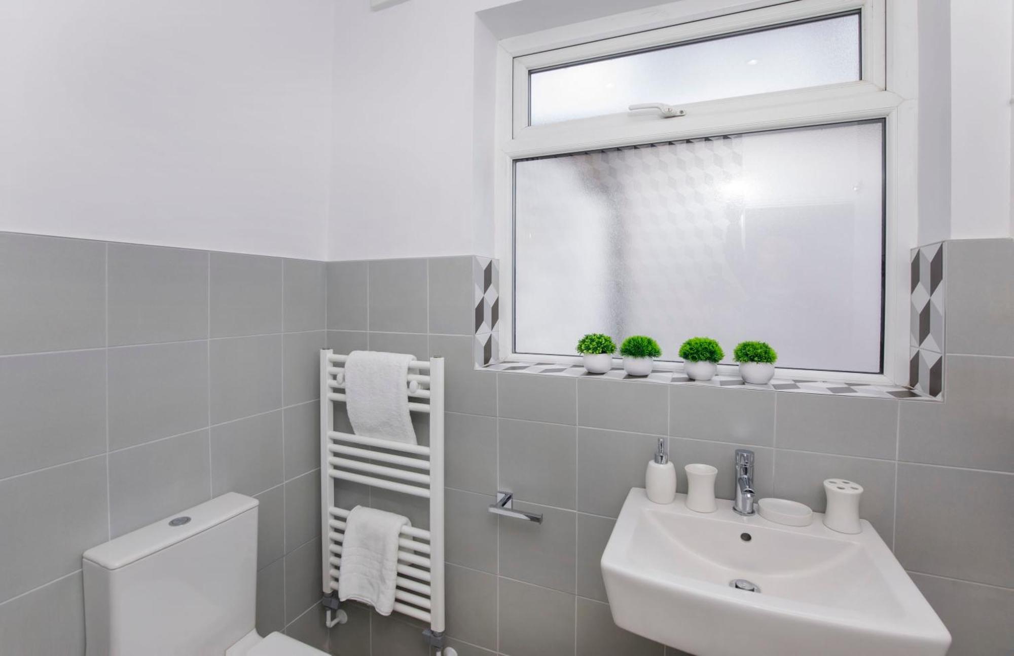 The Milton Sleeps 8 Close To York City Centre Pet Friendly Экстерьер фото